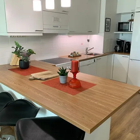Starhomes Lux 10